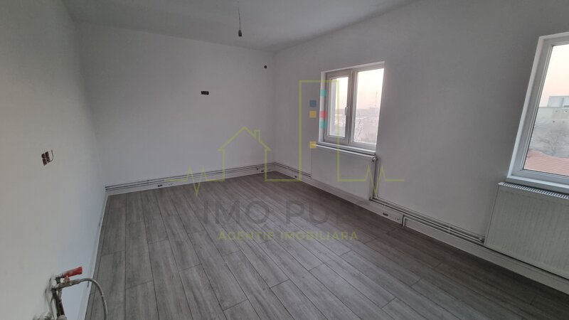 Timisoara 2 Bai. 4 Camere.  Renovat recent. Decomandat.Centrala.